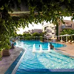 Hotel de apartamente Peridis Family 5*