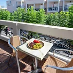 Peridis Family Hotel de apartamente 5*