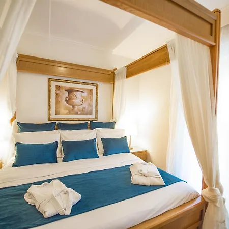 Peridis Family Aparthotel 5*