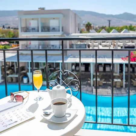 公寓式酒店 培立迪斯家庭度假村 科斯镇