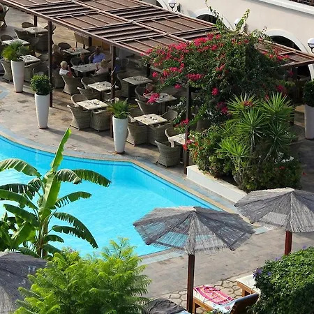 شقة فندقية Peridis Family 5*