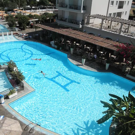 Hotel de apartamente Peridis Family