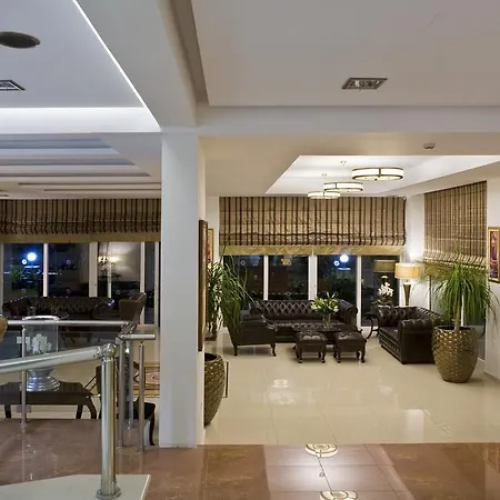 Apart Otel Peridis Family