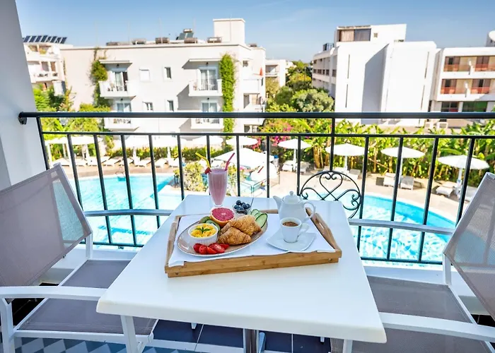 Aparthotel Peridis Family 5*