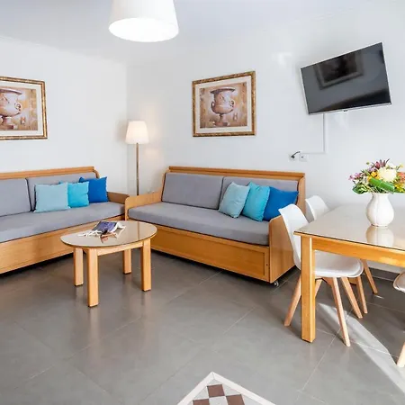 Peridis Family Apartmanhotel