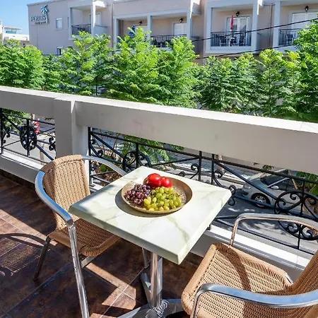 Peridis Family Apartmanhotel 5*