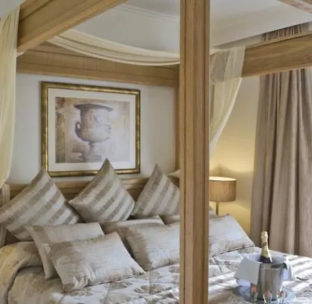 Peridis Family Apartmanhotel