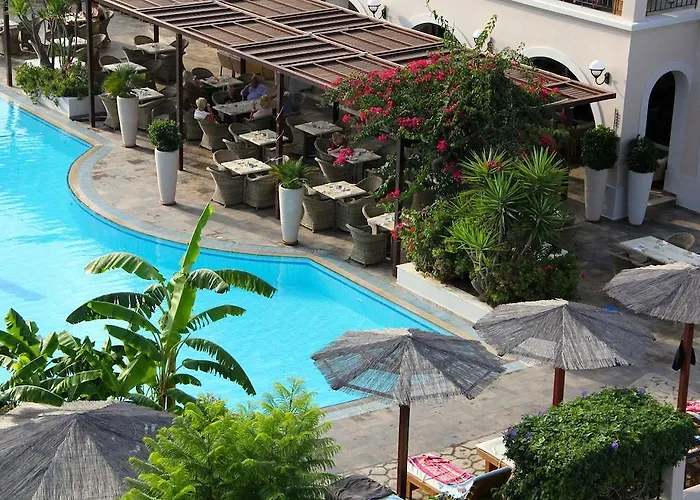 Lägenhetshotell Peridis Family 5*