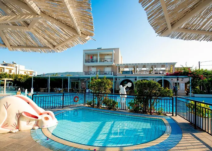 Peridis Family Lägenhetshotell 5*